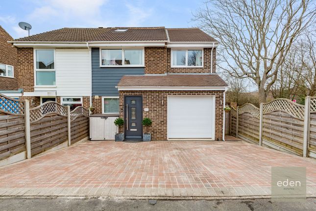 Sassoon Close, Larkfield, ME20 5 bed semi