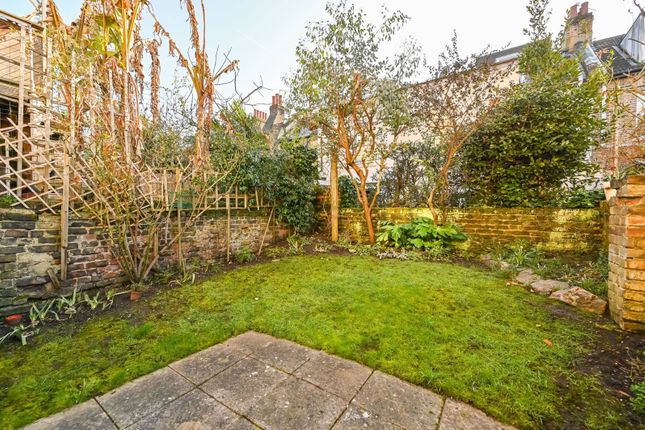 St Johns Way, Archway, London, N19 1 bed flat for sale