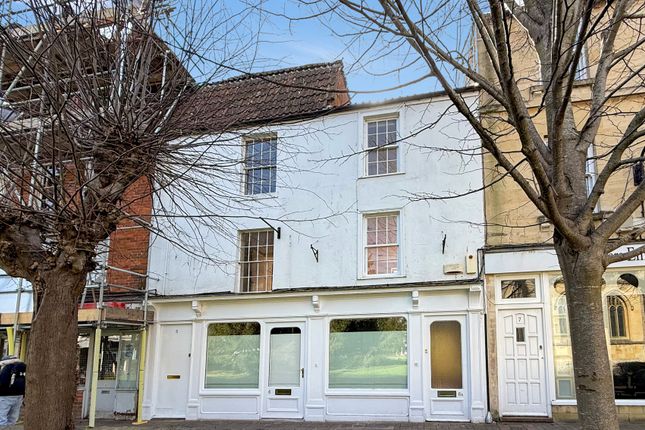 Church Walk, Trowbridge 3 bed townhouse for sale