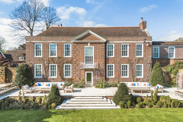 Park Road, Isleworth, TW7 8 bed detached house for sale