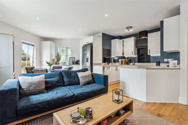 2 bed flat