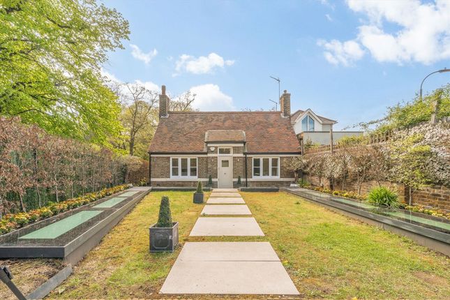 4 bed detached house