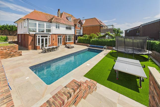 4 bed semi-detached house