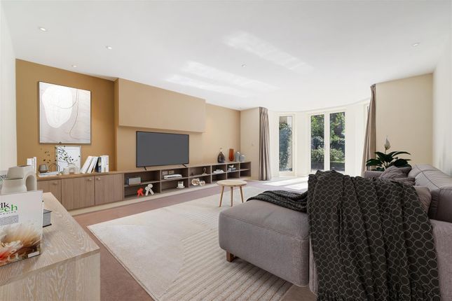 Belsize Park Gardens, London, NW3 3 bed apartment for sale