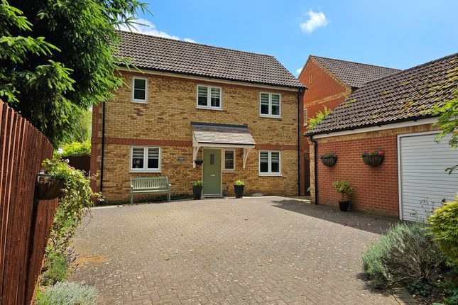 4 bed detached house