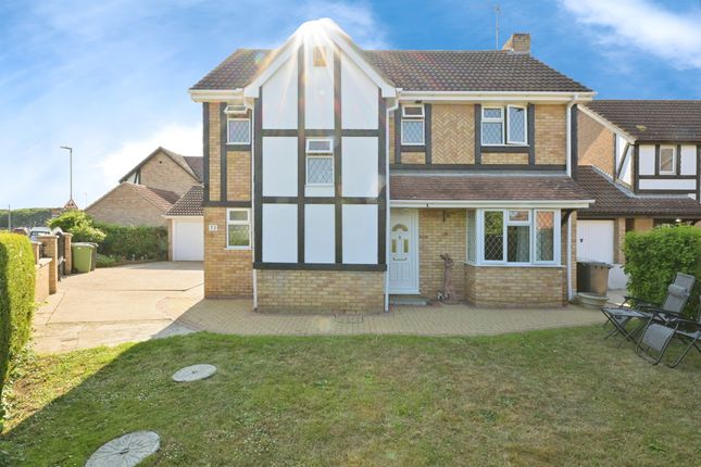 5 bed detached house