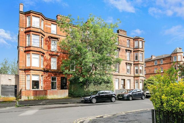 Meadowpark Street, Dennistoun, G31 3DJ 2 bed flat for sale