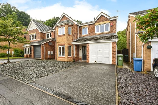 4 bed detached house