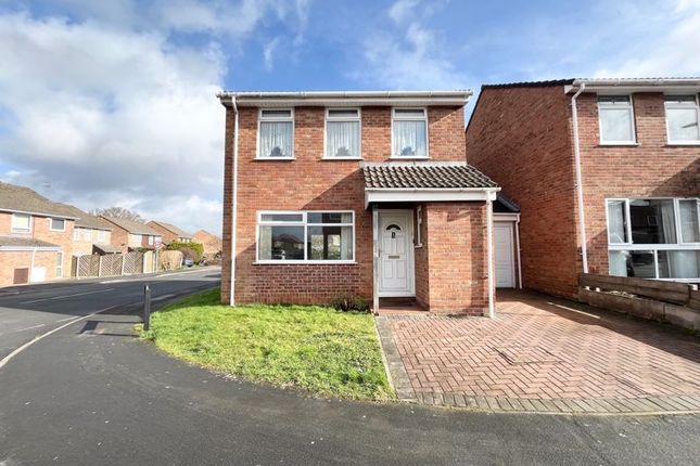 3 bed detached house