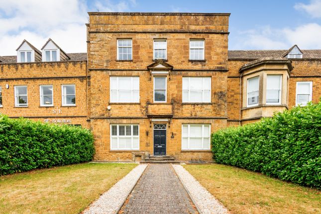 2 bed flat
