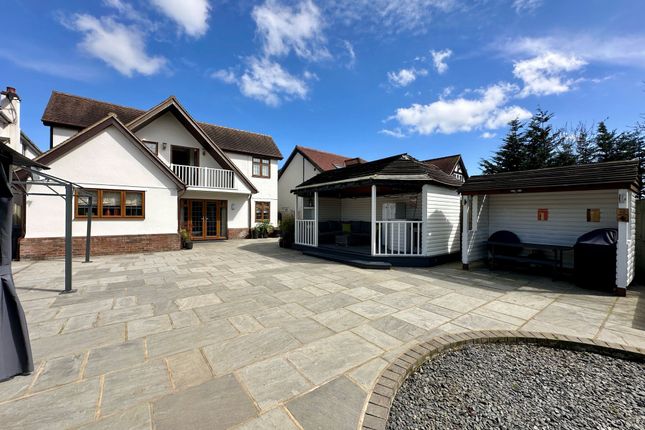 Noak Hill Road, Billericay CM12 5 bed detached house for sale