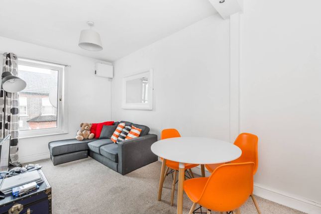 Chesterton Terrace e13, Plaistow... 3 bed flat for sale