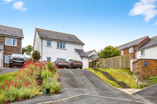 2 bed flat