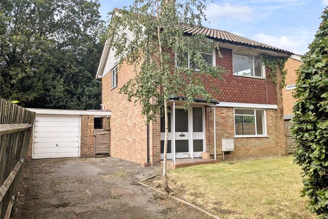 Beech Close, Dorking, Surrey, RH4 3 bed detached house for sale