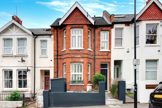 6 bed property