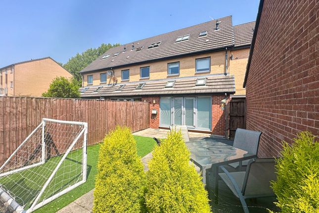 4 bedroom terraced house for sale