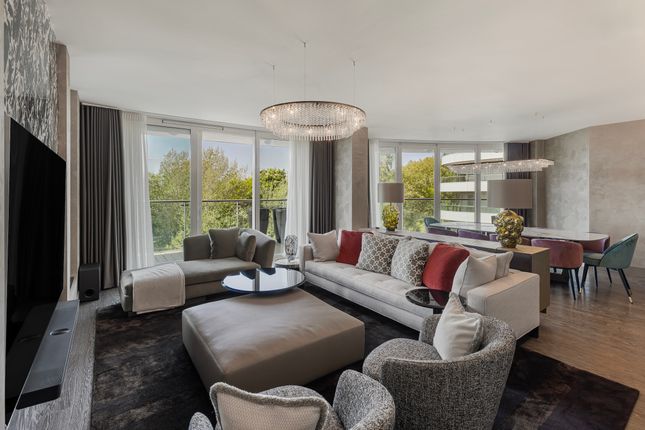 The Bridge, London SW11 5 bed flat for sale