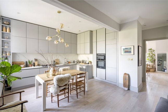 Cheyne Place, London SW3 2 bed duplex for sale