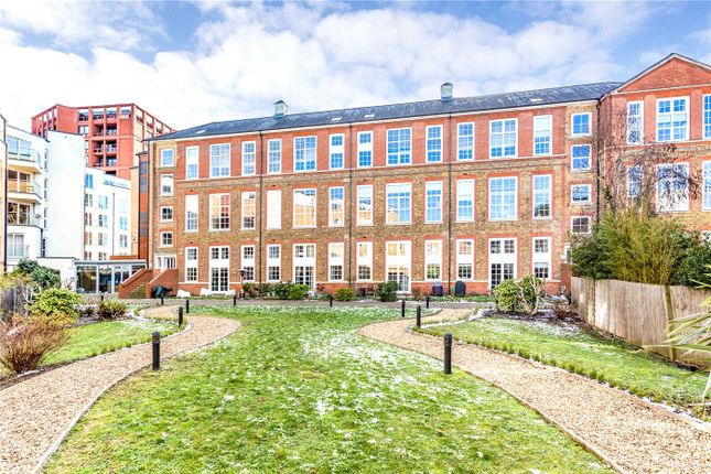 Enfield Road, London, N1 3 bed apartment for sale