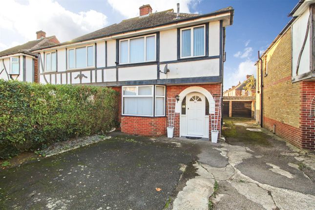 St. James Park Road, Margate 3 bed semi