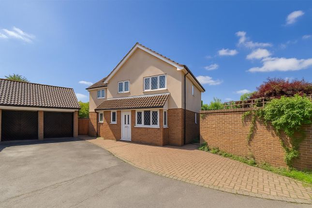 Pampas Close, Colchester 4 bed detached house for sale