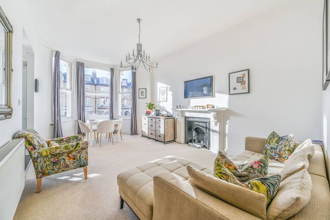 The Chase, Clapham, London, SW4 2 bed flat for sale