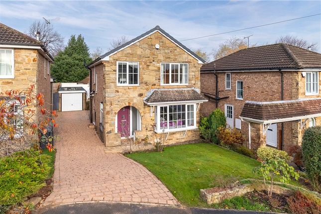 Adel Mead, Leeds, West Yorkshire, LS16 3 bed detached house for sale