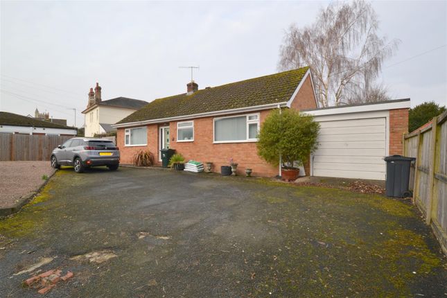 2 bed detached bungalow