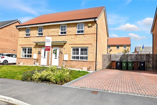 Rhubarb Way, East Ardsley, Wakefield... 3 bed semi