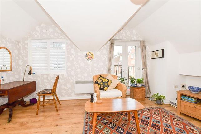 1 bed maisonette