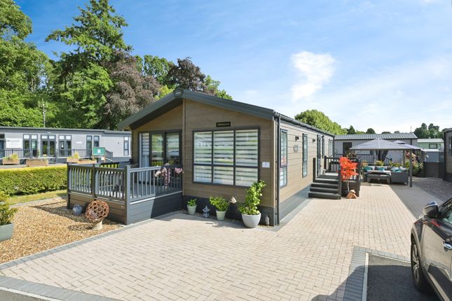 2 bedroom detached house for sale