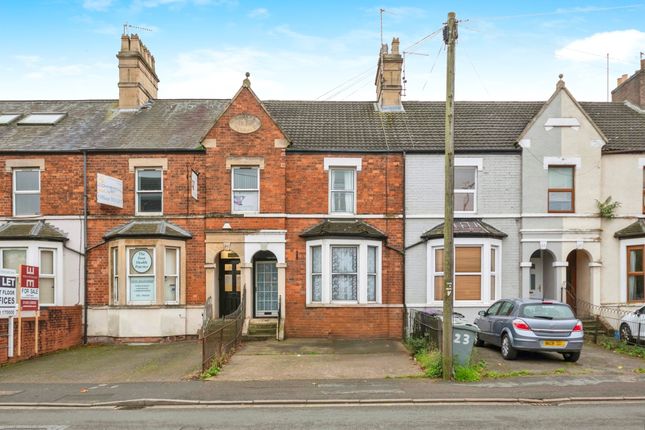 4 bed terraced house