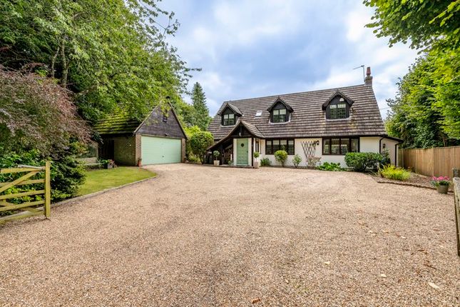 London Road, Uckfield 4 bed detached house for sale