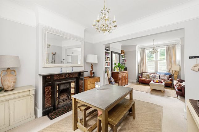 Taybridge Road, London SW11 1 bed apartment for sale