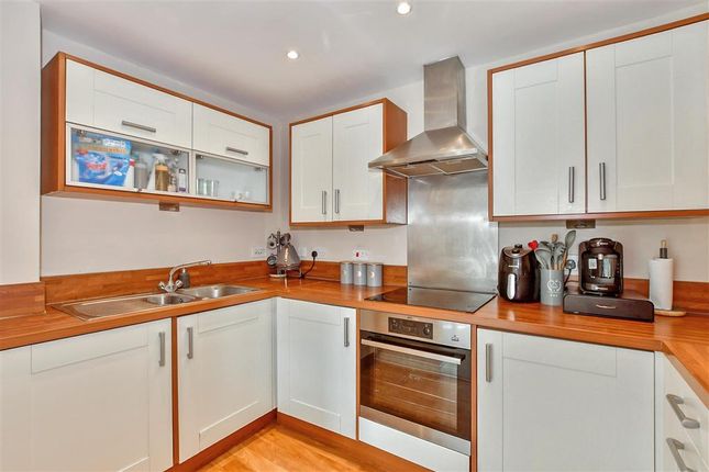 2 bed flat