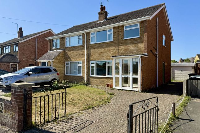 3 bed semi-detached house