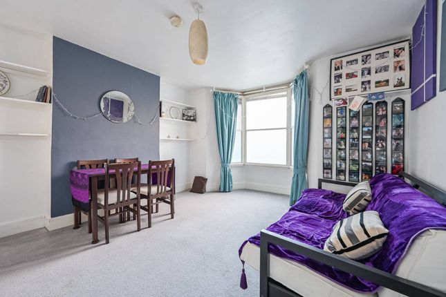 St Johns Way, Archway, London, N19 1 bed flat for sale