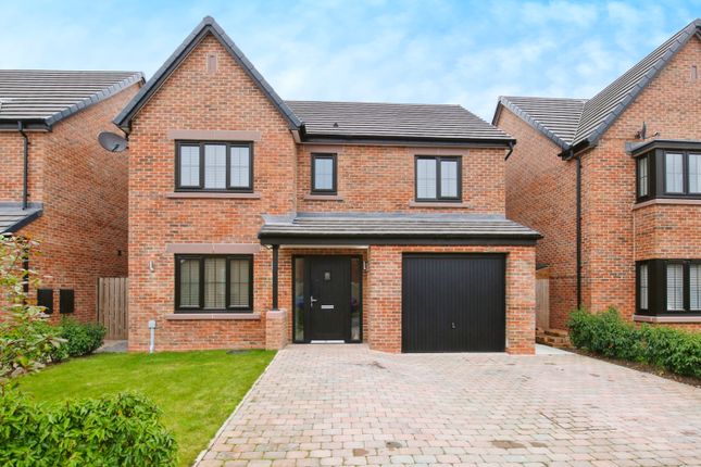 4 bed detached house