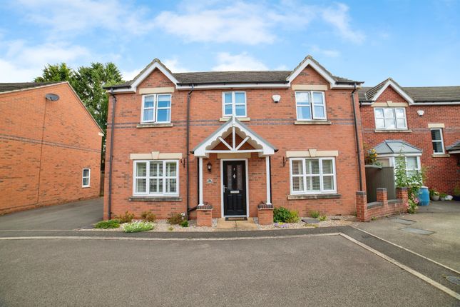 4 bed detached house