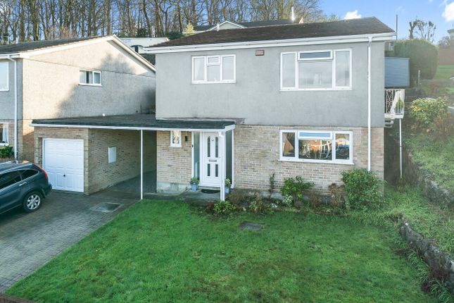 4 bed detached house