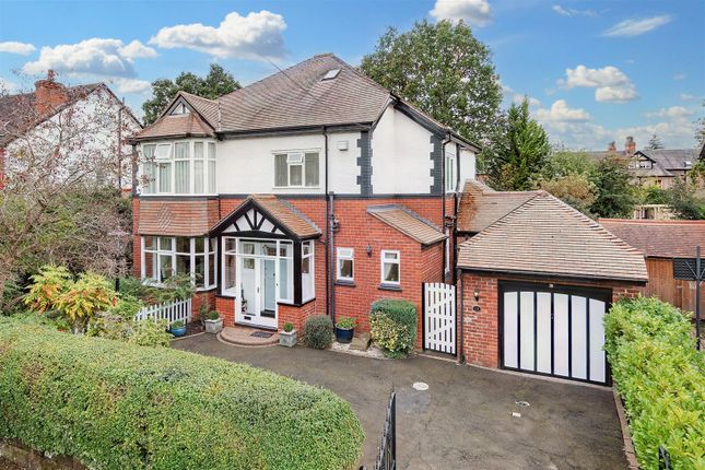 5 bed detached house