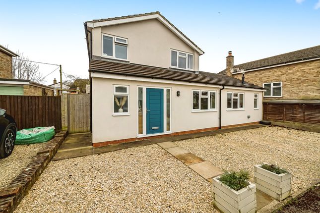 5 bed detached house