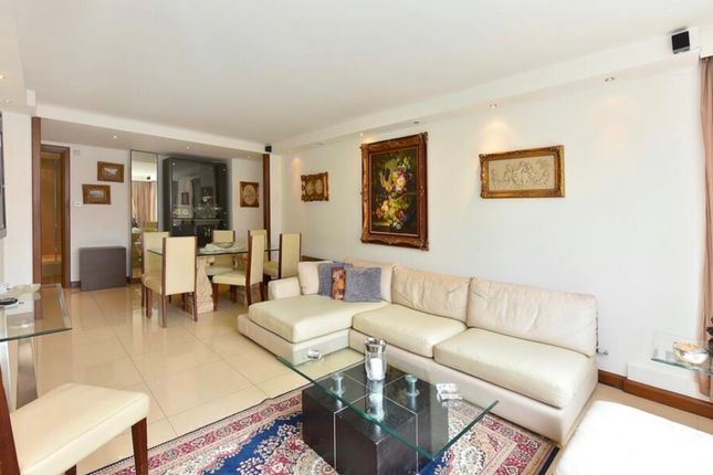3 bed flat