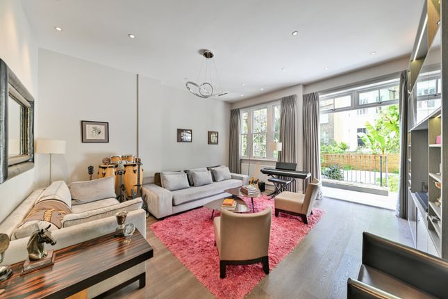 Oakfield Street, Chelsea, London 5 bed end of terrace house for sale