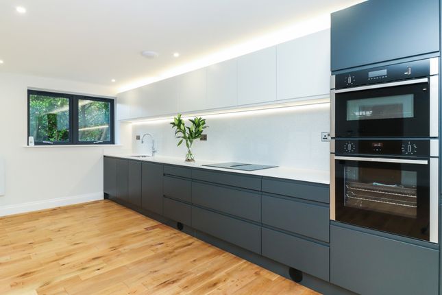 2 bed flat