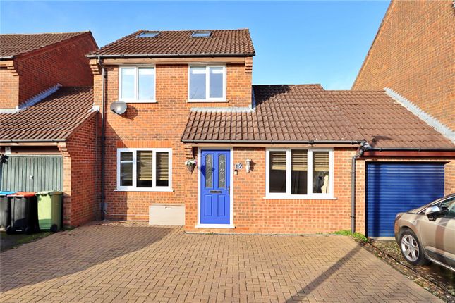 Forches Close, Emerson Valley, MK4 3 bed link detached house for sale