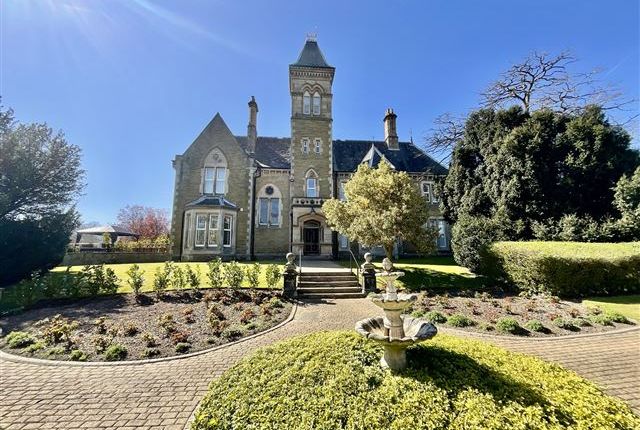 Eckington Hall, Mosborough... 2 bed flat for sale
