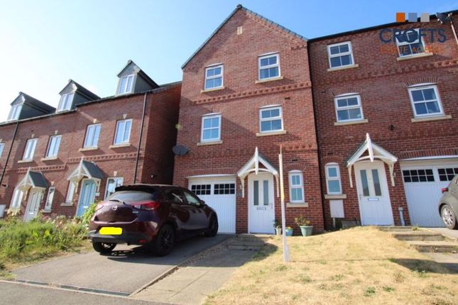4 bed detached house