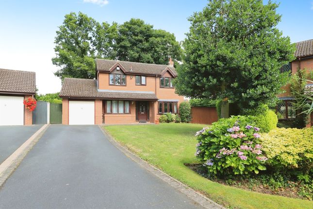 4 bed detached house