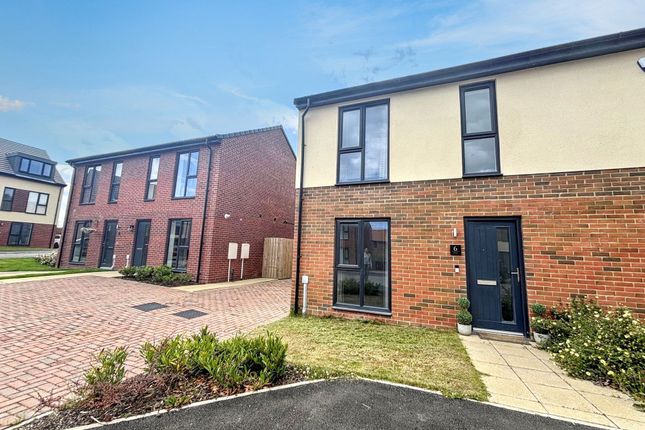 Stable Road, Willow Farm... 3 bed semi